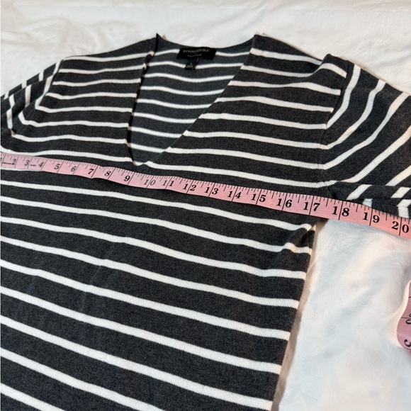 Banana Republic V-Neck Sweater - Dark Gray and White Stripes - Picture 4 of 7